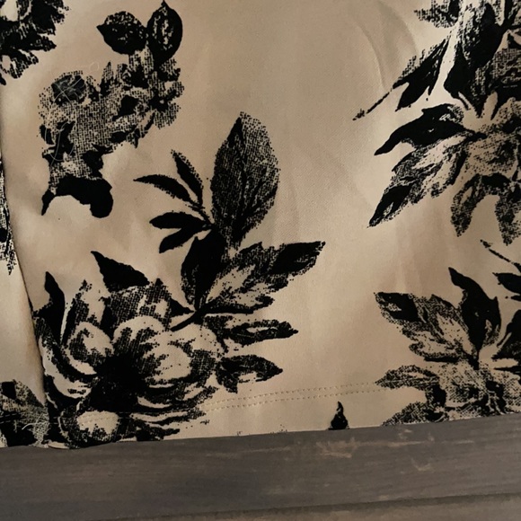 Pencil skirt - Picture 2 of 2